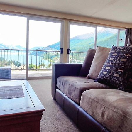 Spacious Home With Awesome Lake Views Queenstown Zewnętrze zdjęcie
