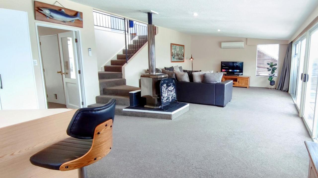 Spacious Home With Awesome Lake Views Queenstown Zewnętrze zdjęcie