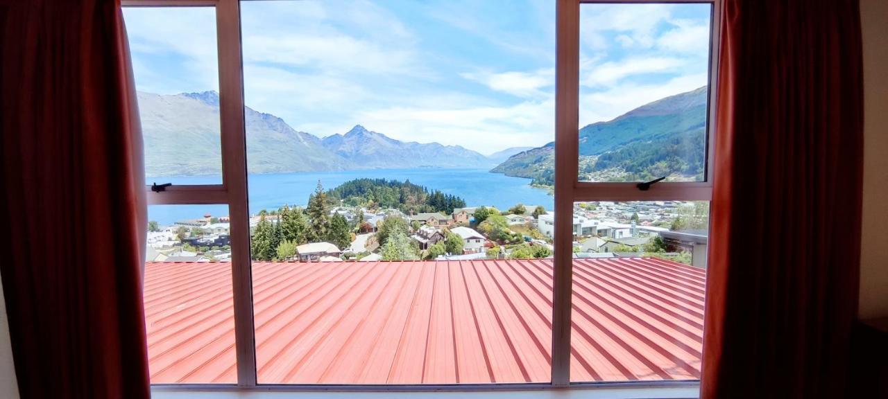 Spacious Home With Awesome Lake Views Queenstown Zewnętrze zdjęcie